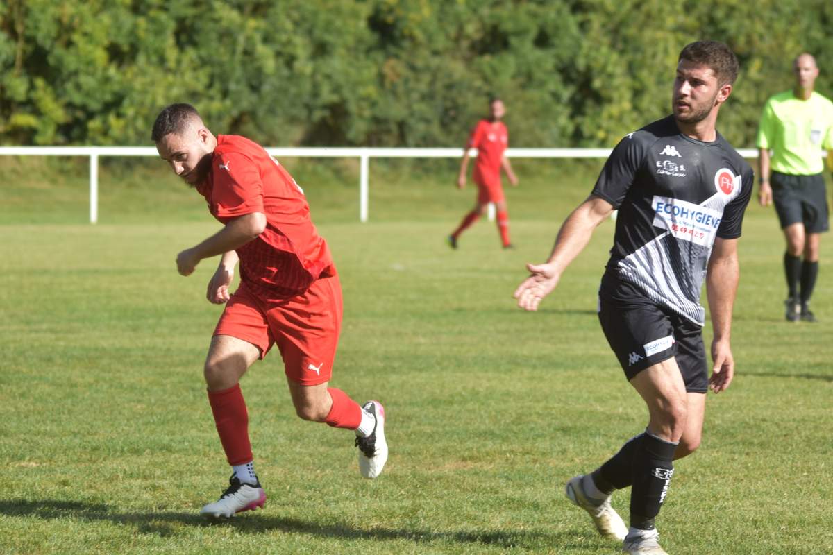 Album Chateau Larcher Ruffec Photo N Club Football Stade