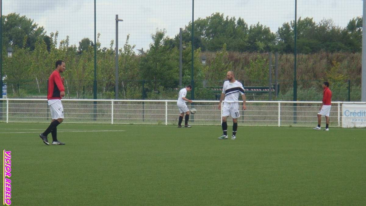 Match Cergy Pontoise Fc 3 1 Cosmo Seniors 1 1 Ere Club Football Cosmopolitan Club De Taverny Footeo